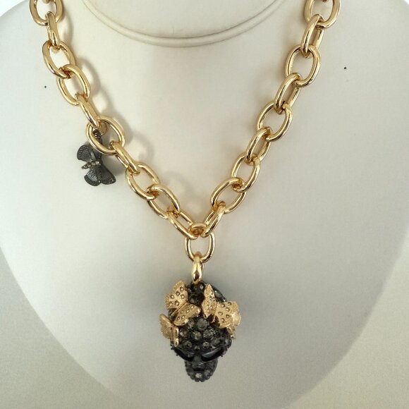 NWT Betsey Johnson Butterfly Skull Pendant Necklace earrings set Halloween - Picture 1 of 8